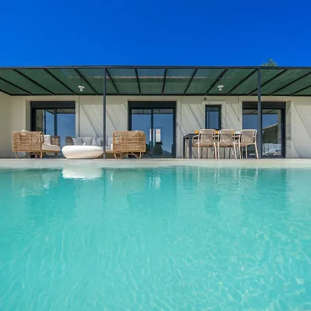 Casa Brand-new Luxury Villa