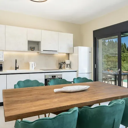 Casa Brand-new Luxury Villa Fiskardo